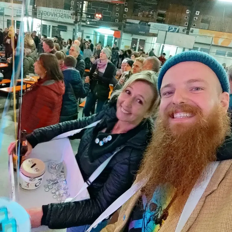 Wir waren beim Myr-Festival in Schongau in der Eishalle!
